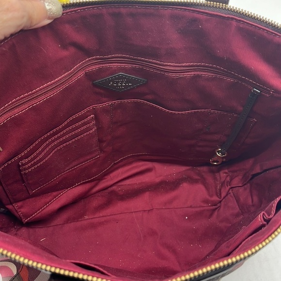 Fossil Geometric Patterned Plastic Coated Tote Bag. MCB4528C - Picture 13 of 16